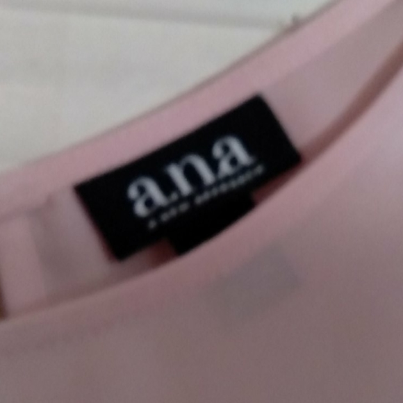 Pink blouse - Picture 3 of 4